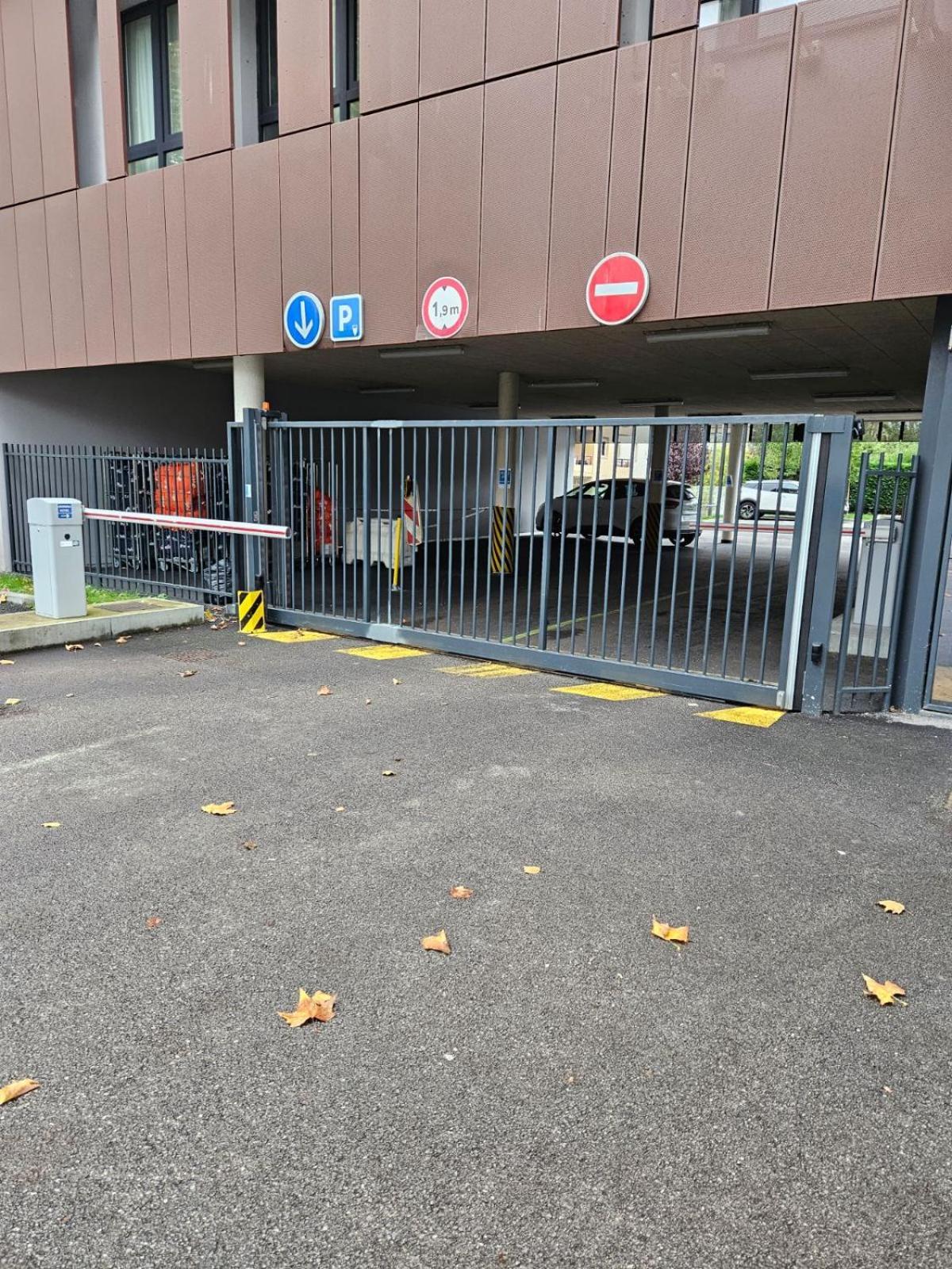 Ibis Styles Rouen Centre Rive Gauche Hotel Buitenkant foto