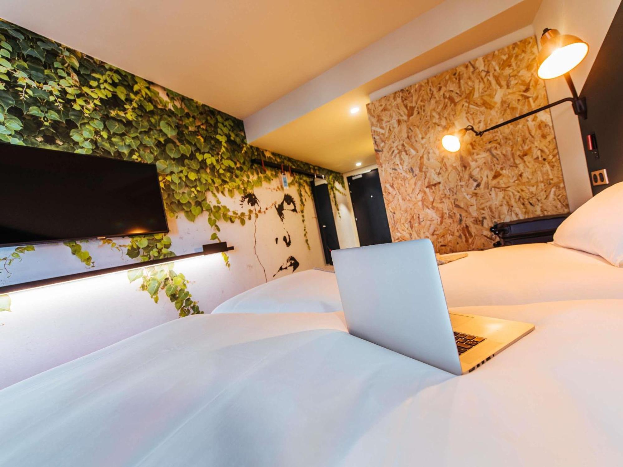 Ibis Styles Rouen Centre Rive Gauche Hotel Buitenkant foto